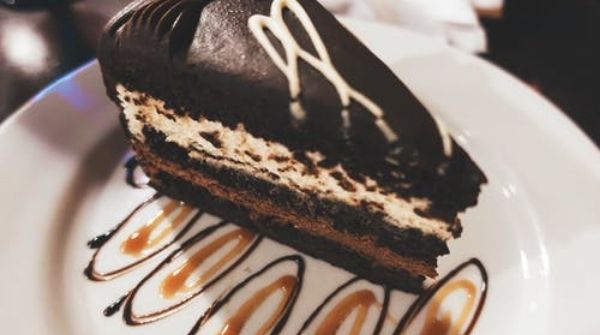 Semi-sweet is one of the types of chocolate that has half bitter and half sweet taste. It has a perfect balance and has a smooth texture.