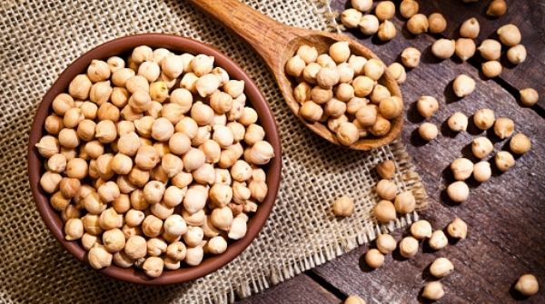 To your surprise chickpea is also a protein rich food.
