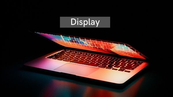 Regarding Display Of Dell Vs HP Laptops and its quality.