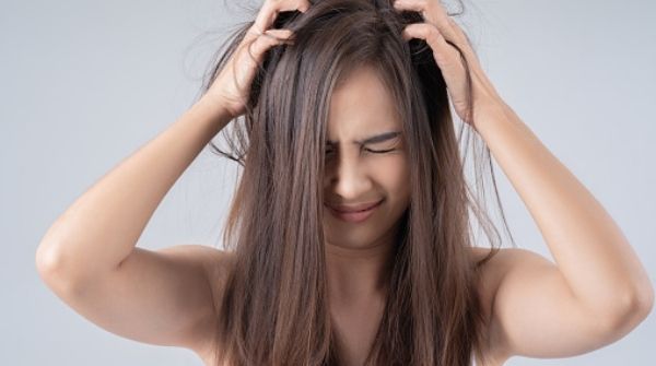 Castor oil for hair strengthening is amazing as it makes the roots strong.