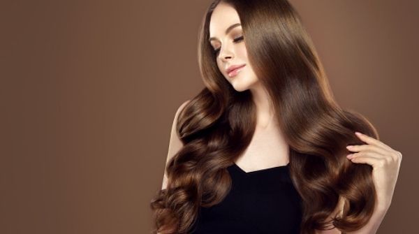 Castor oil for hair is magical as it has amazing properties that will moisturize your hair.