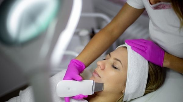 This microcurrent technique will change your skincare game. Also, it can be done by professionals only.