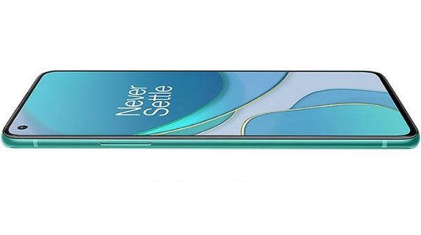 The OnePlus 8t has such a amazing sleek body. Further, the One Plus 8t has amazing reviews and price.