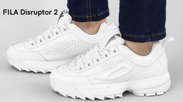 The best trendy sneakers for women. Fila Disruptor 2 is one of the classic sneakers shoes for women.