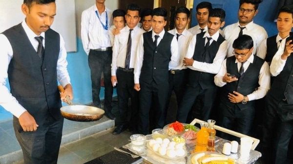 Mumbai College of HMCT is one of the best and top 5 hotel management course/institute/ colleges in Mumbai.
